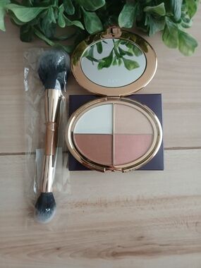 Tarte ~ Glow Wardrobe Highlighting Eye & Cheek Palette With Brush